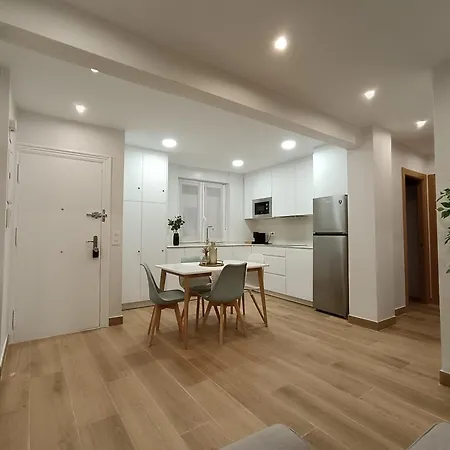 Zamakola Reformado Con Aire Acondicionado Appartement *