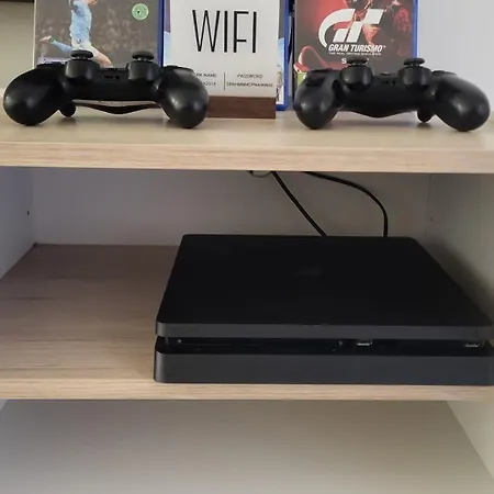 Zamakola Reformado Y Confortable Con Calefaccion Διαμέρισμα