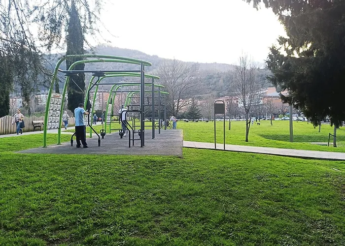 Zamakola Reformado Y Confortable Con Calefaccion Daire *